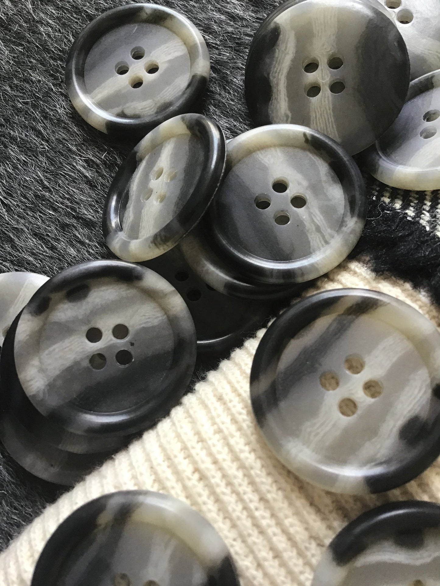 WHOLESALE Multi-Grey VINTAGE ITALIAN 4 Hole Buttons for clothing Dress Buttons 1-1/8" (28mm) 44L Sewing Buttons Plastic Craft Buttons 503