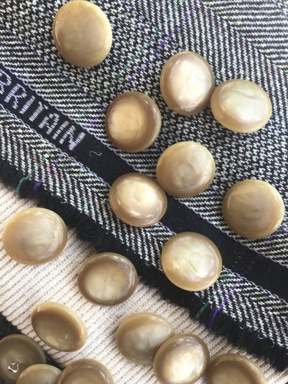 Italian Pearl Beige Brown Shank Buttons 15/16" (23mm) 36L Vintage Buttons #1099 by the piece & Wholesale Buttons