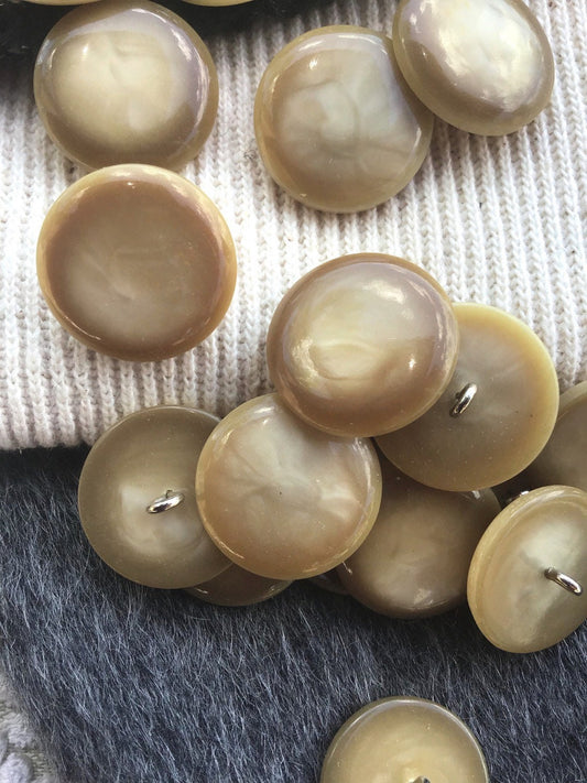 Italian Pearl Beige Brown Shank Buttons 15/16" (23mm) 36L Vintage Buttons #1099 by the piece & Wholesale Buttons