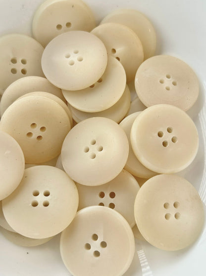 ITALIAN BUTTONS 4 hole Off White Ivory Cream Buttons 1-1/8 (28mm) Designer Buttons / Clothing Vintage Buttons #1118