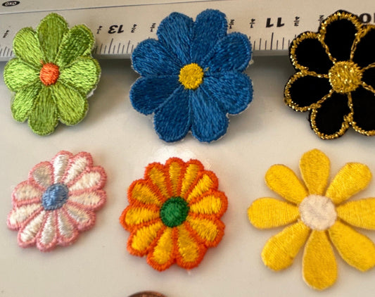 6 pieces FLORAL VINTAGE appliqués orange yellow green blue black flower iron on Patches #5