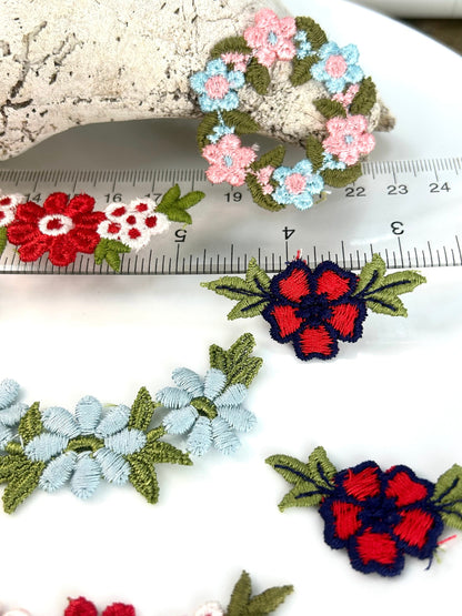 Holiday floral appliqués 4 gorgeous styles to choose from: blue/pink, red/navy, blue, red/white vintage collection #45