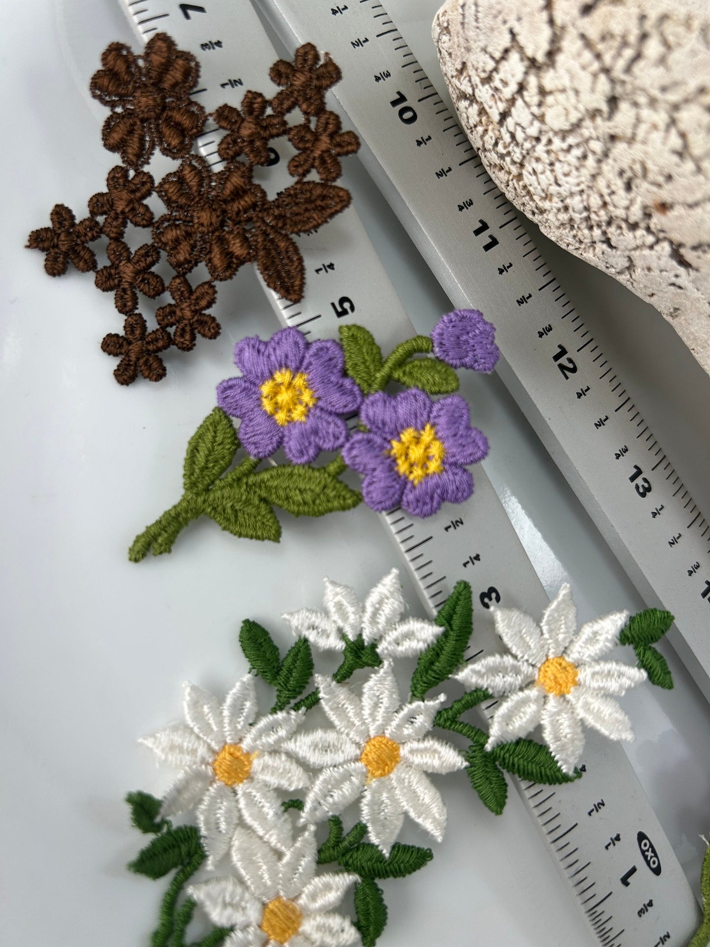 floral lace appliqués chocolate brown, lilac/yellow, white vintage appliques patches wholesale #46