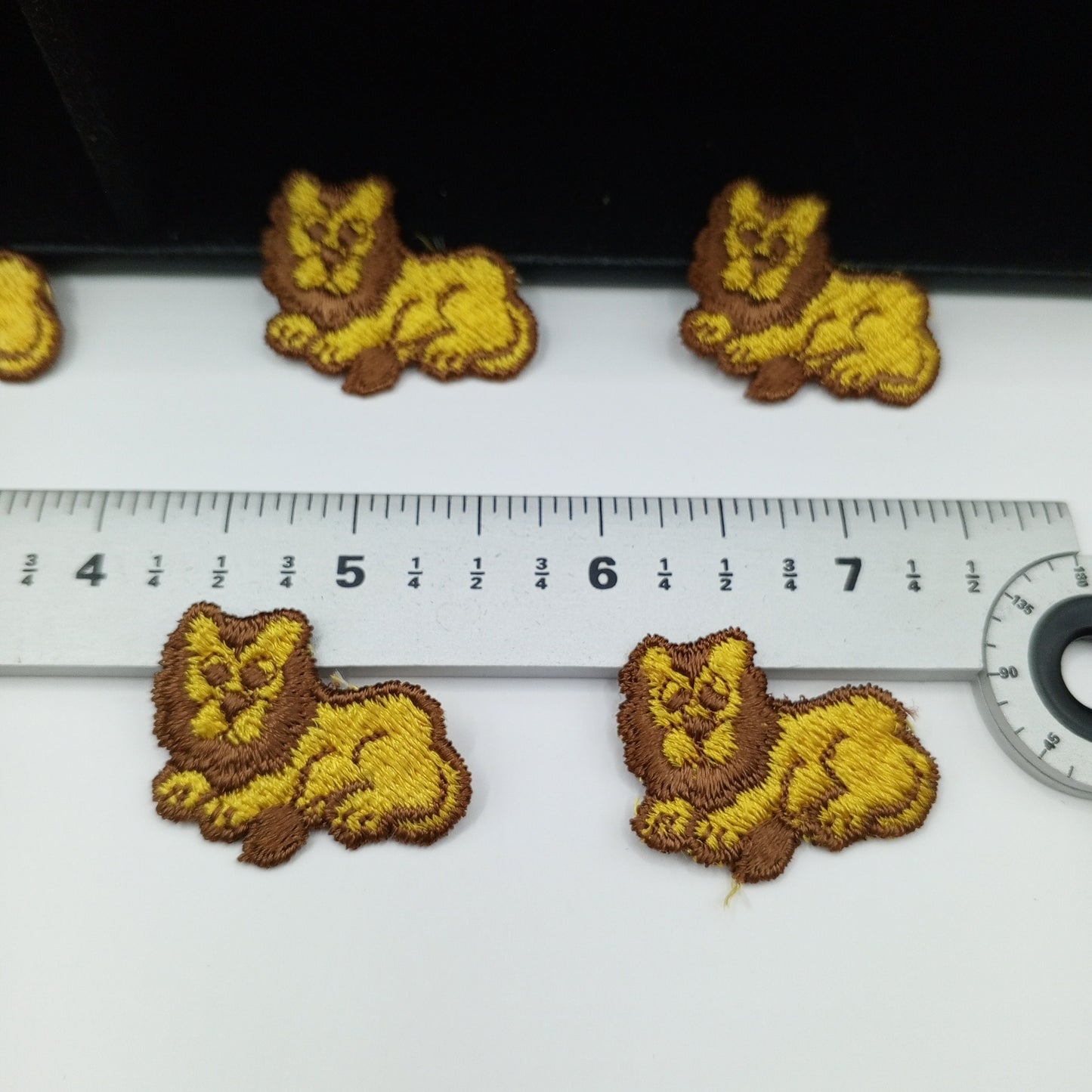 Wildlife appliques Brown Golden Yellow Lion Patches #400