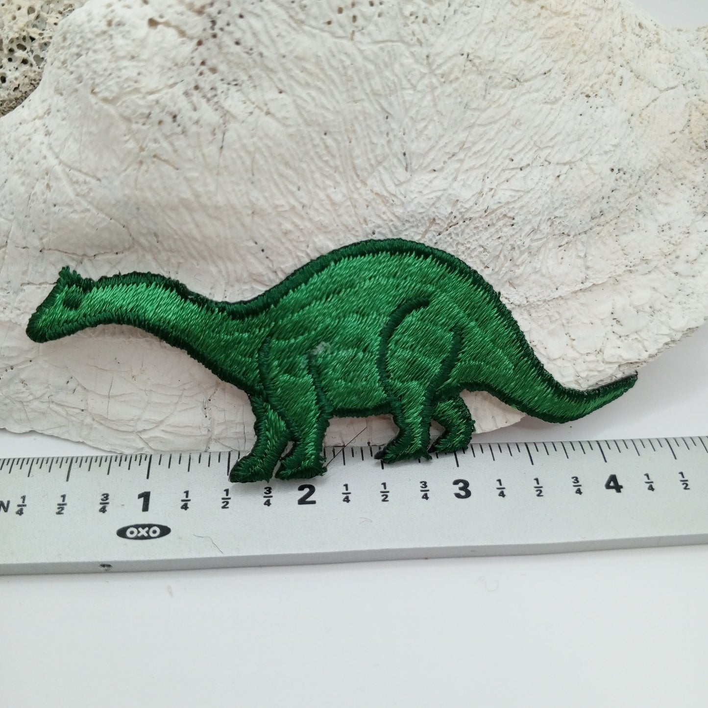 Green Brontosaurus Dinosaur Iron on Appliqué Patches #474