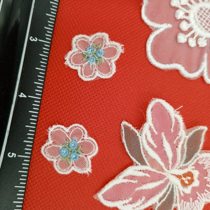 8 pieces FLORAL VINTAGE Lace appliques blue green white pink orange flower Patches #139