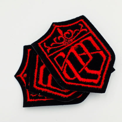 VINTAGE Badge Patches black Red Embroidered Patch Iron on Appliques #731