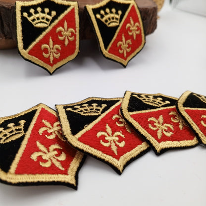 VINTAGE Badge Patches gold crown, black Red Embroidery Patch Iron on Appliques #700