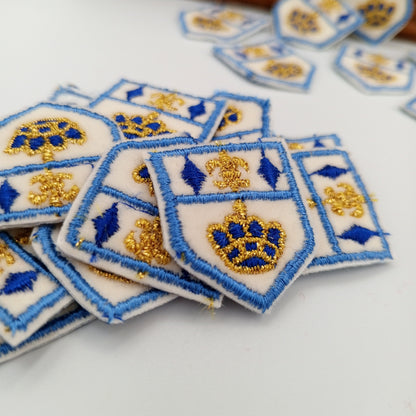 VINTAGE Badge Patches white blue metallic gold crown Embroidered Appliques #707