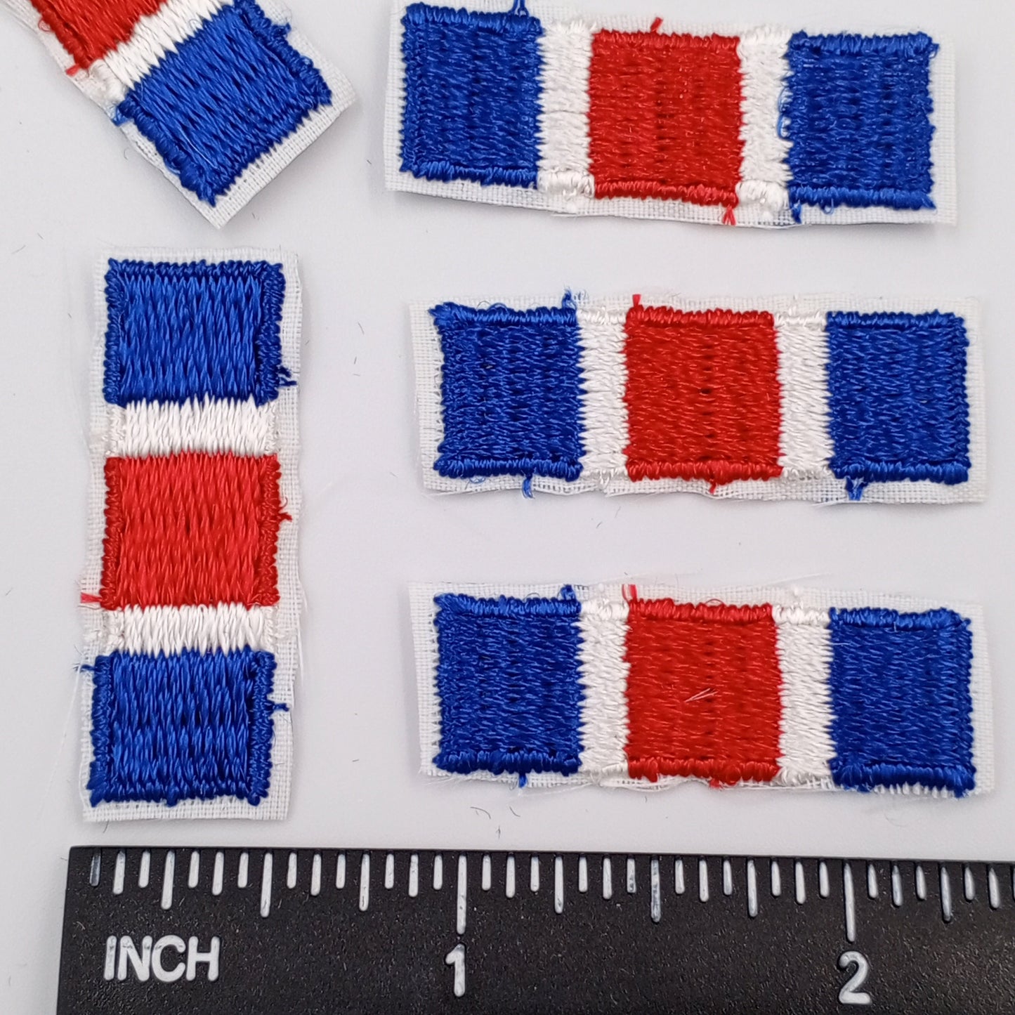 VINTAGE Badge Patches blue white red Embroidered Appliques #740