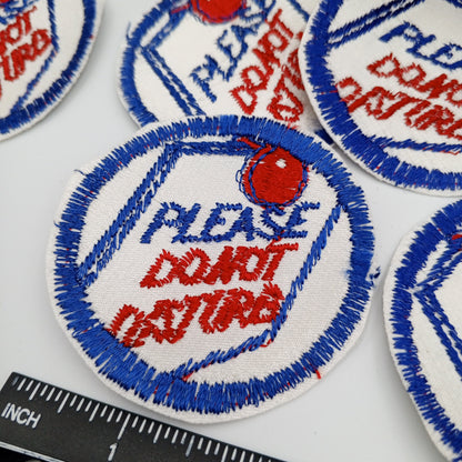 VINTAGE Badge Patches white red blue please do not disturb patch Embroidery Appliques #744