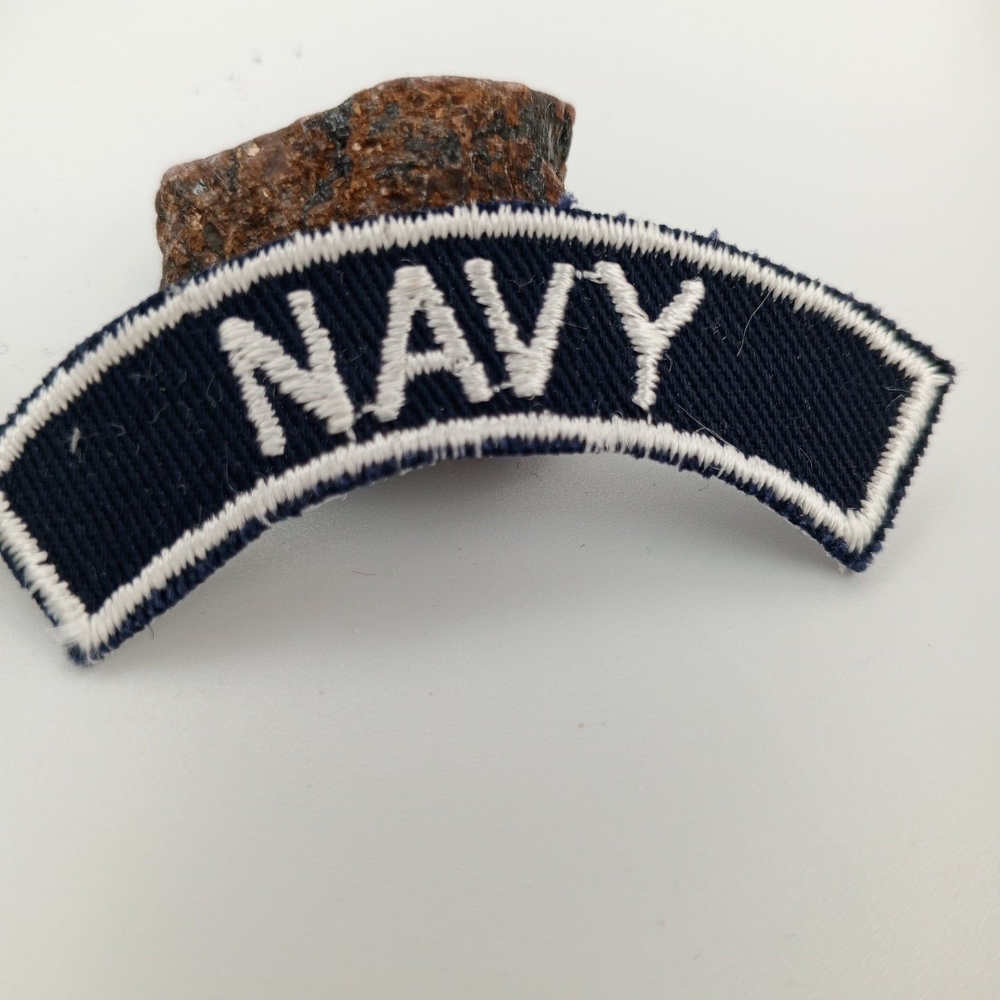 VINTAGE Badge Patches white navy, Embroidered Appliques #757