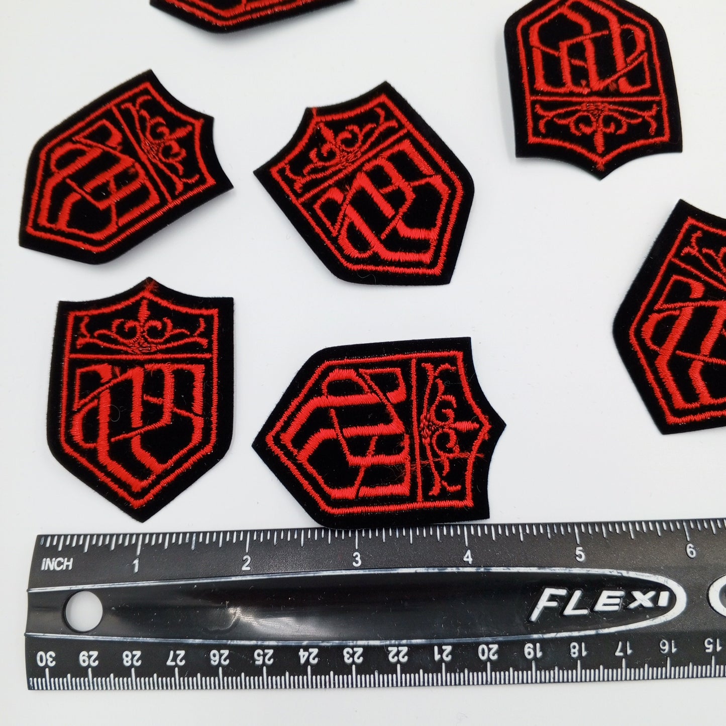 VINTAGE Badge Patches black Red Embroidered Patch Iron on Appliques #731