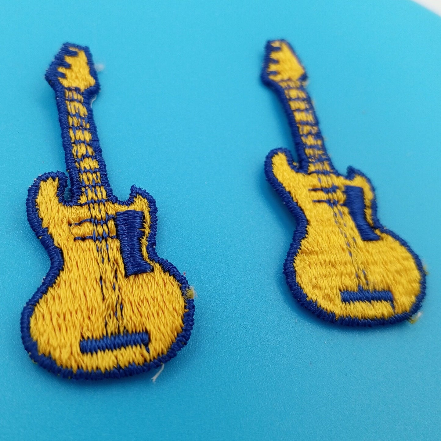 VINTAGE electric guitar Patches blue yellow Embroidered Appliques #944