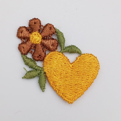 Retro flower golden heart appliques VINTAGE Sew on Patches #649