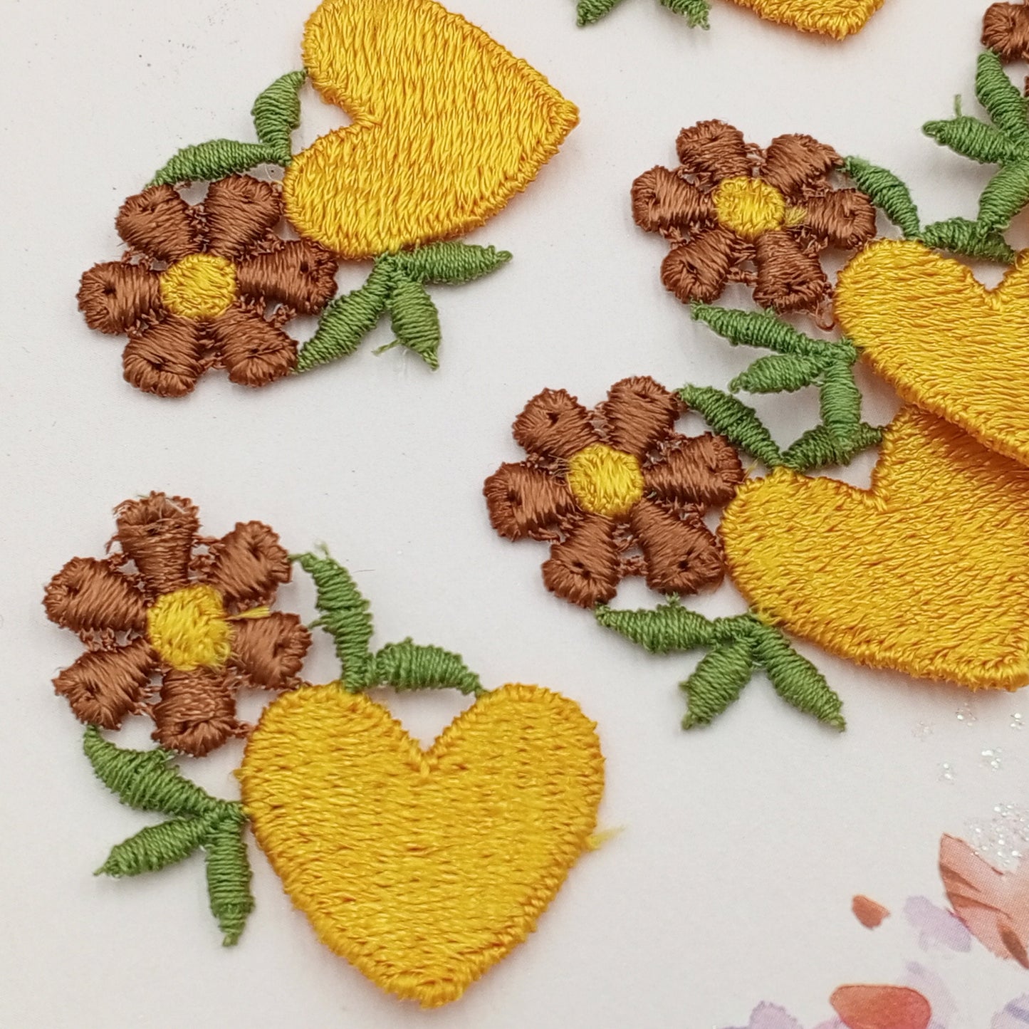 Retro flower golden heart appliques VINTAGE Sew on Patches #649