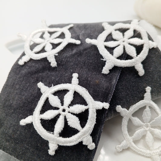 White Nautical Ship Wheel Applique Embroidered Vintage Captain's wheel Patches for DIY Sewing Embellishments, Clothing Bags & Decorating